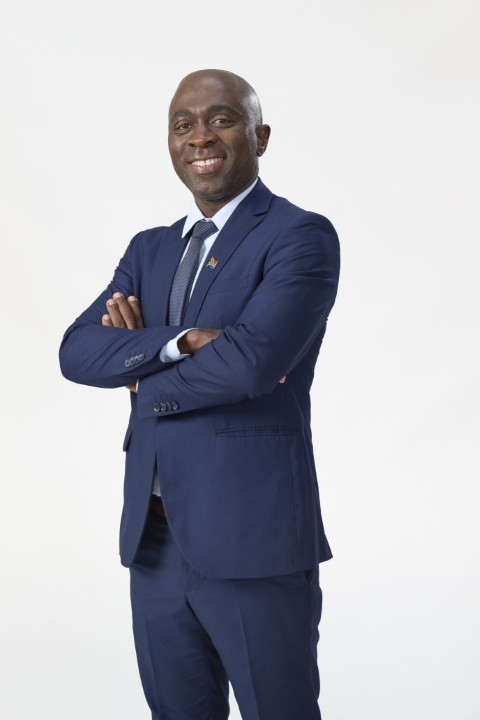 Andile Mnguni
